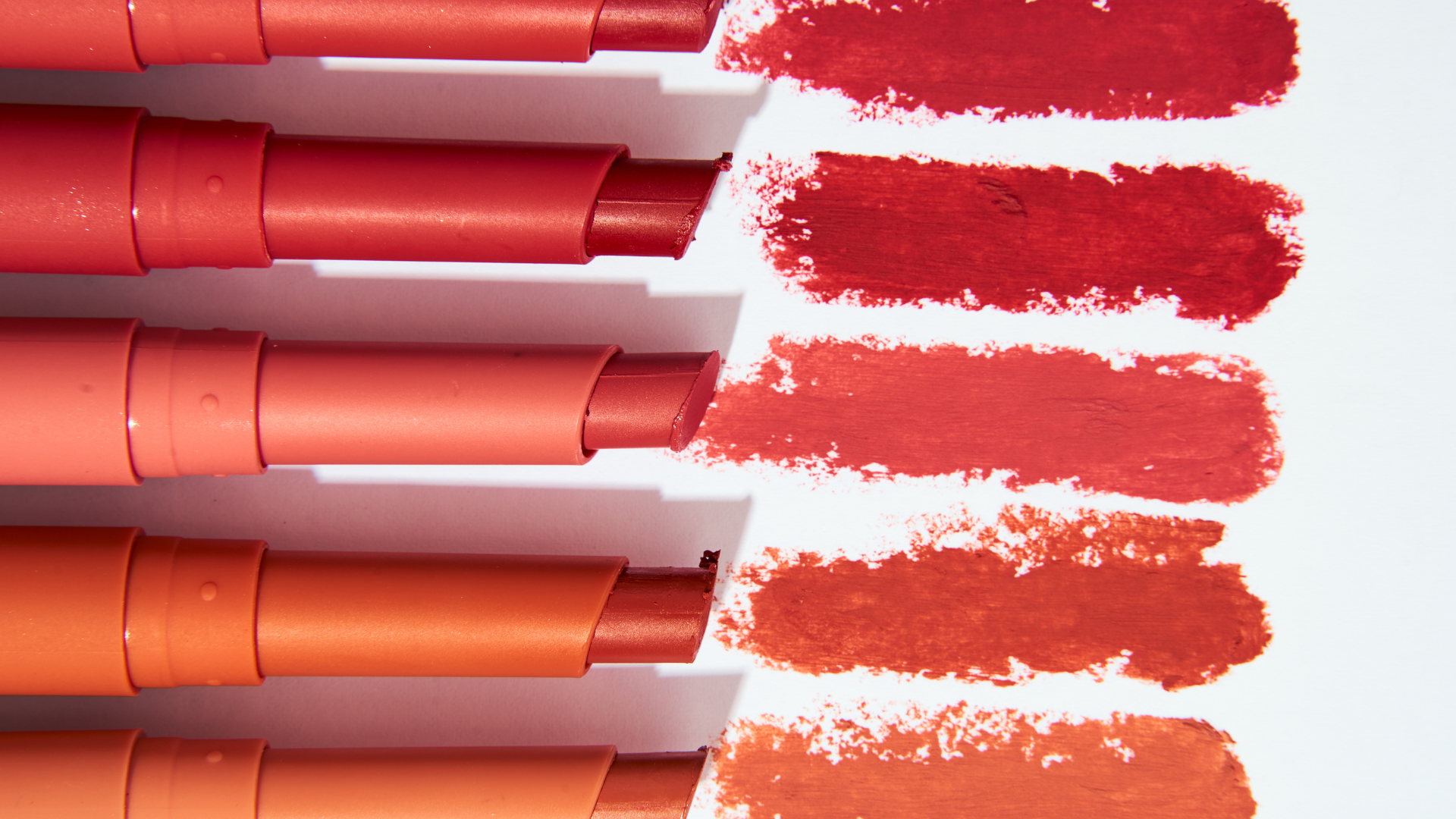How to Choose the Perfect Lipstick Shade: A Guide to Finding Your Ideal Match