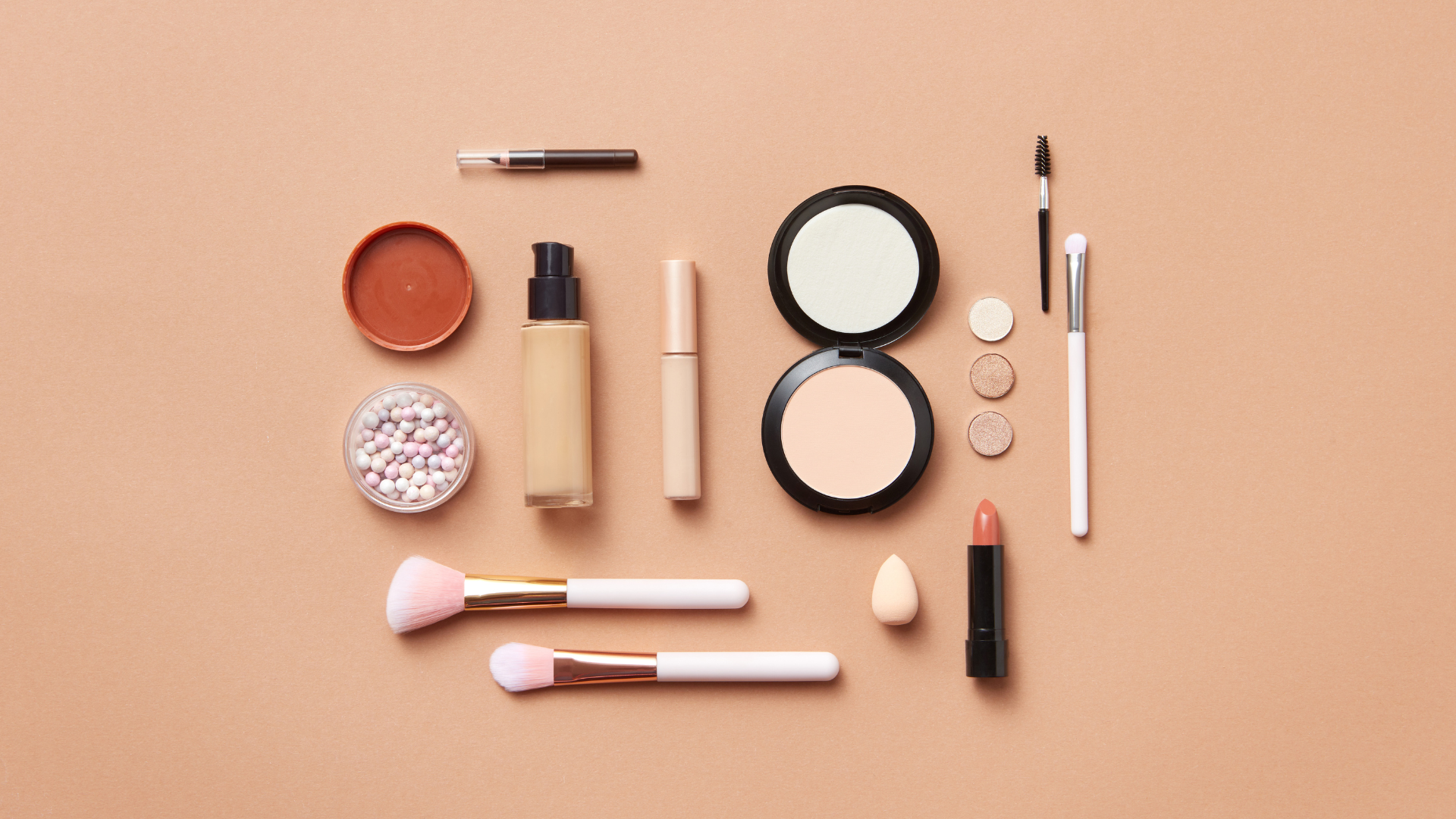 The Art of Effortless Makeup: Achieving a Flawless Look in Minutes